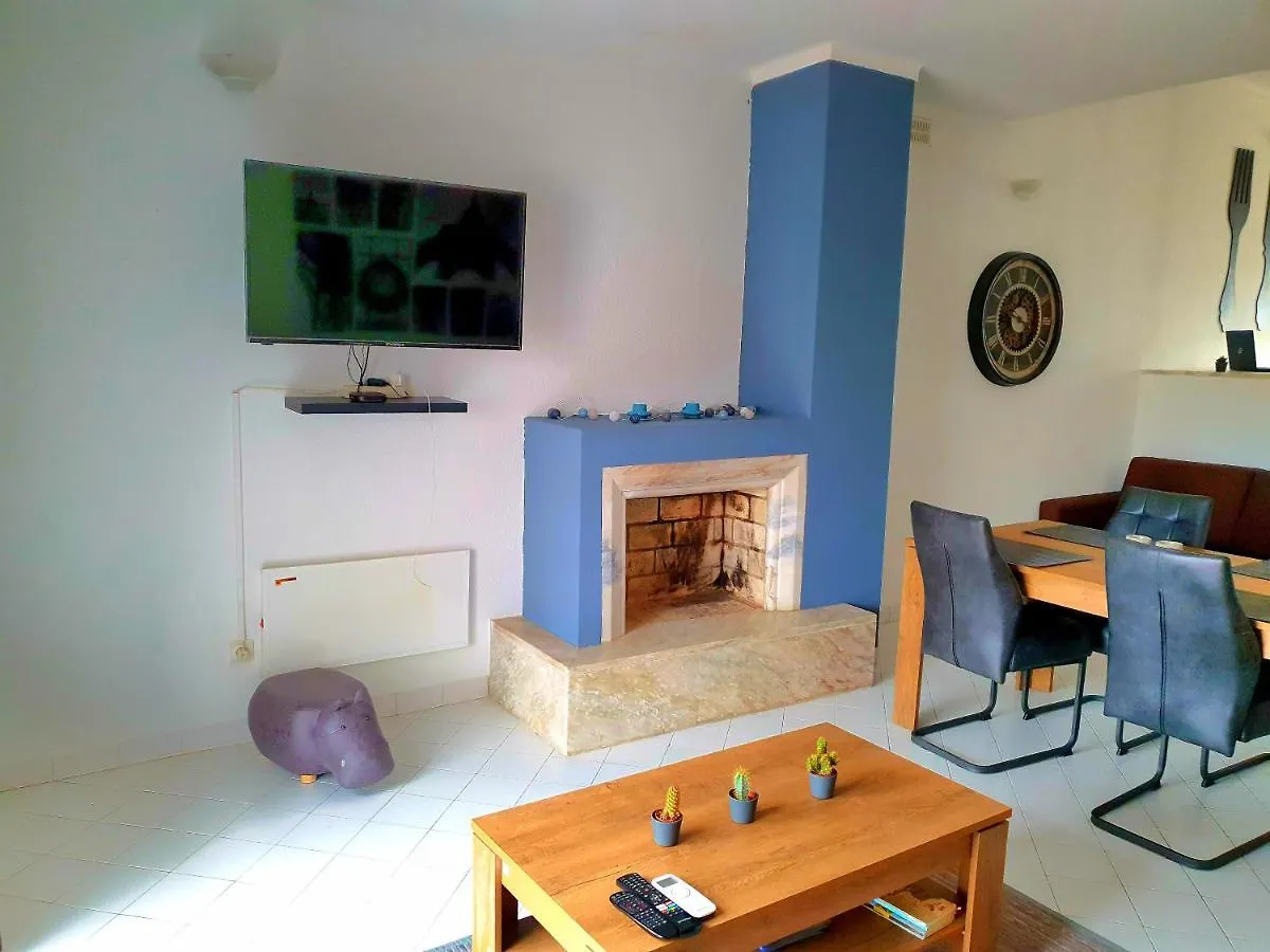 Albufeira-Windmill Hill Apartment 0*, Albufeira